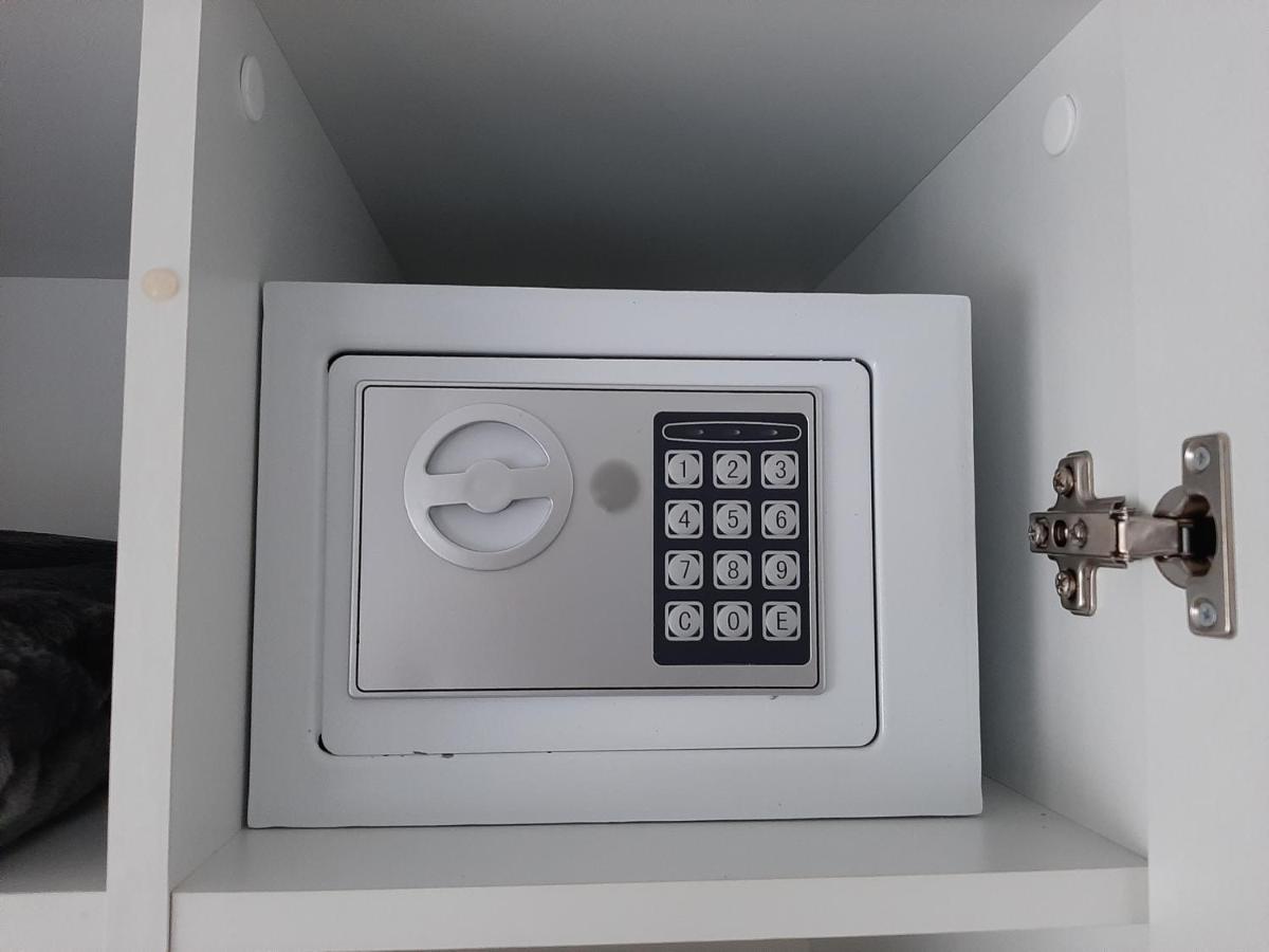 Design Apartment- 24H Self-Check-In - Bis 4 Pers - Parkplatz - Wifi - Balkon -Terrasse - In Direkter Weihernaehe - Radwege Schiffweiler Eksteriør bilde