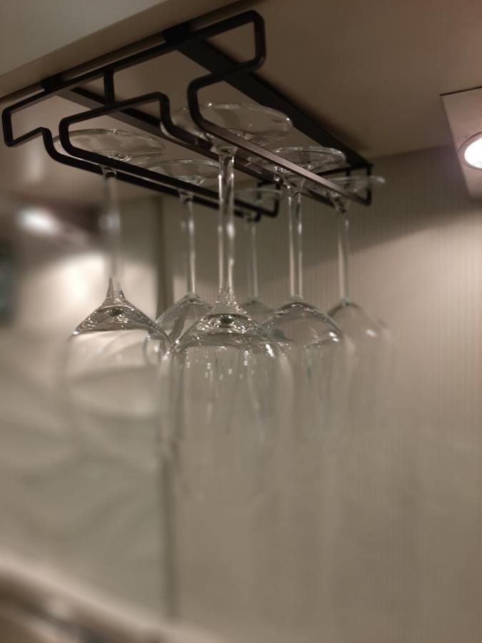 Design Apartment- 24H Self-Check-In - Bis 4 Pers - Parkplatz - Wifi - Balkon -Terrasse - In Direkter Weihernaehe - Radwege Schiffweiler Eksteriør bilde